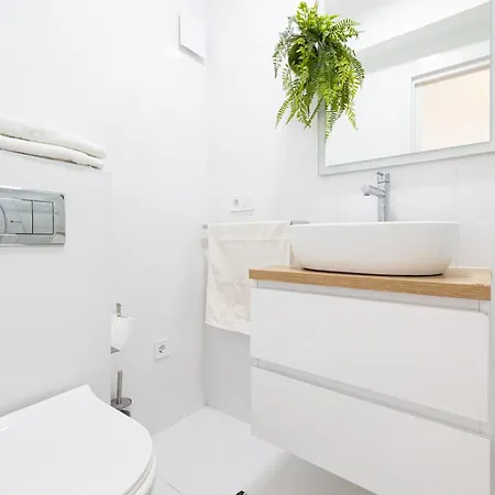 Flores Centro By Aora Apartment Marbella